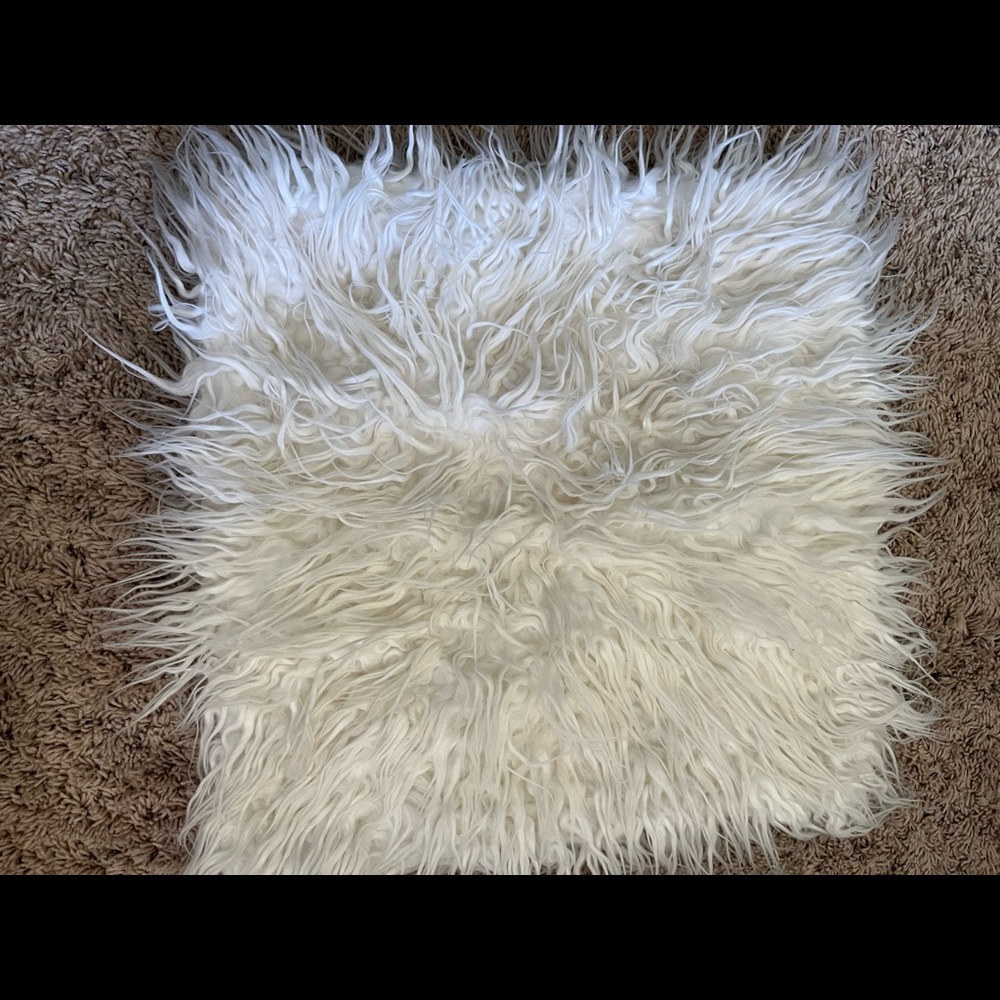 fluffy white pillow cases